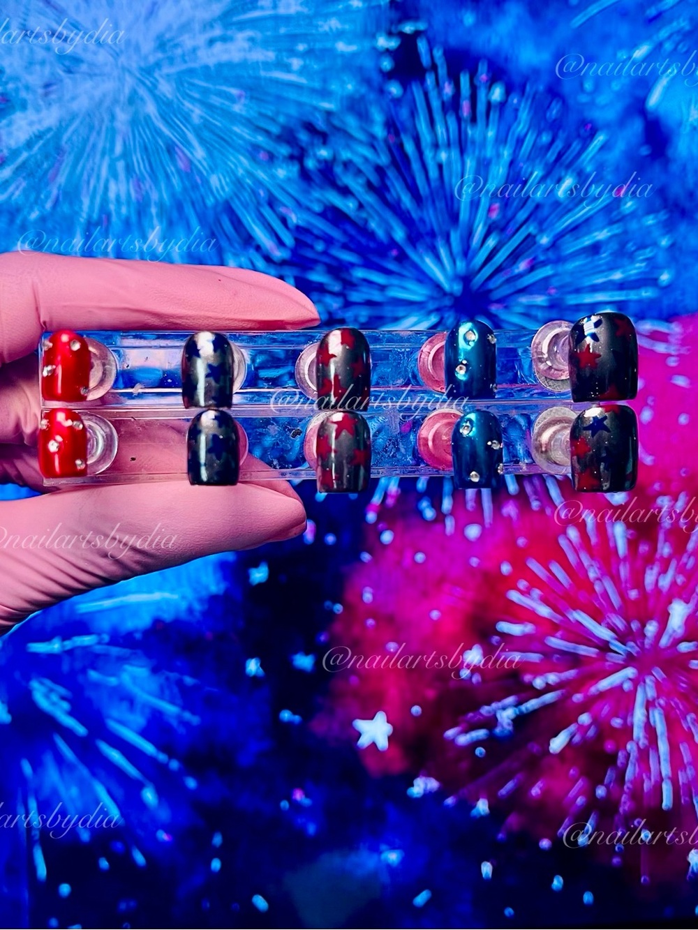 Firework-Inspired Press-On Nail Set - Red, Blue & Black